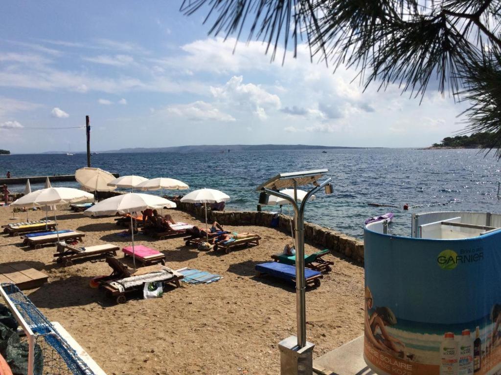 Apartments Ivanovski Rab Town Eksteriør bilde