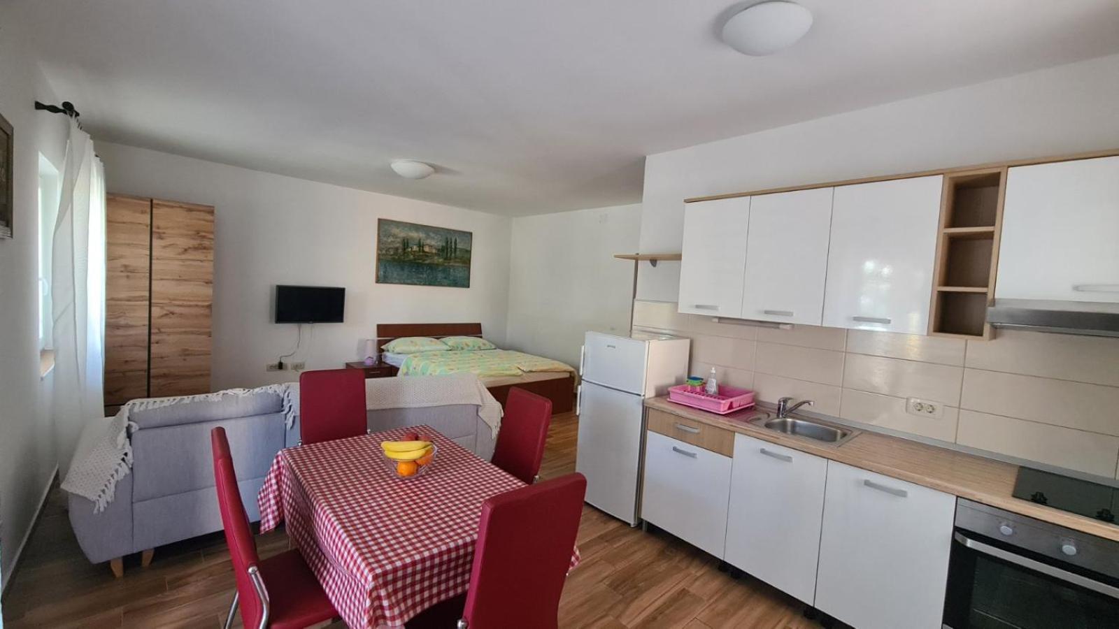 Apartments Ivanovski Rab Town Eksteriør bilde